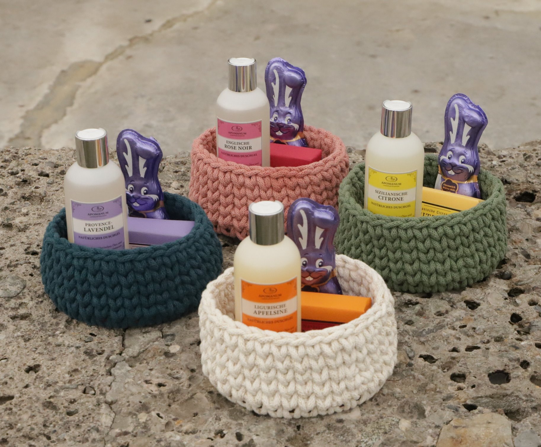 Oster-Geschenkkorb mit Duschgel & Seife & Schokohase (nach Wahl)